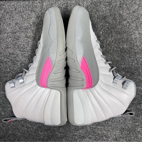 Nike Air Jordan 12 Retro Wolf Grey Vivid Pink 510815-029 GS Sz 5Y - Picture 5 of 13